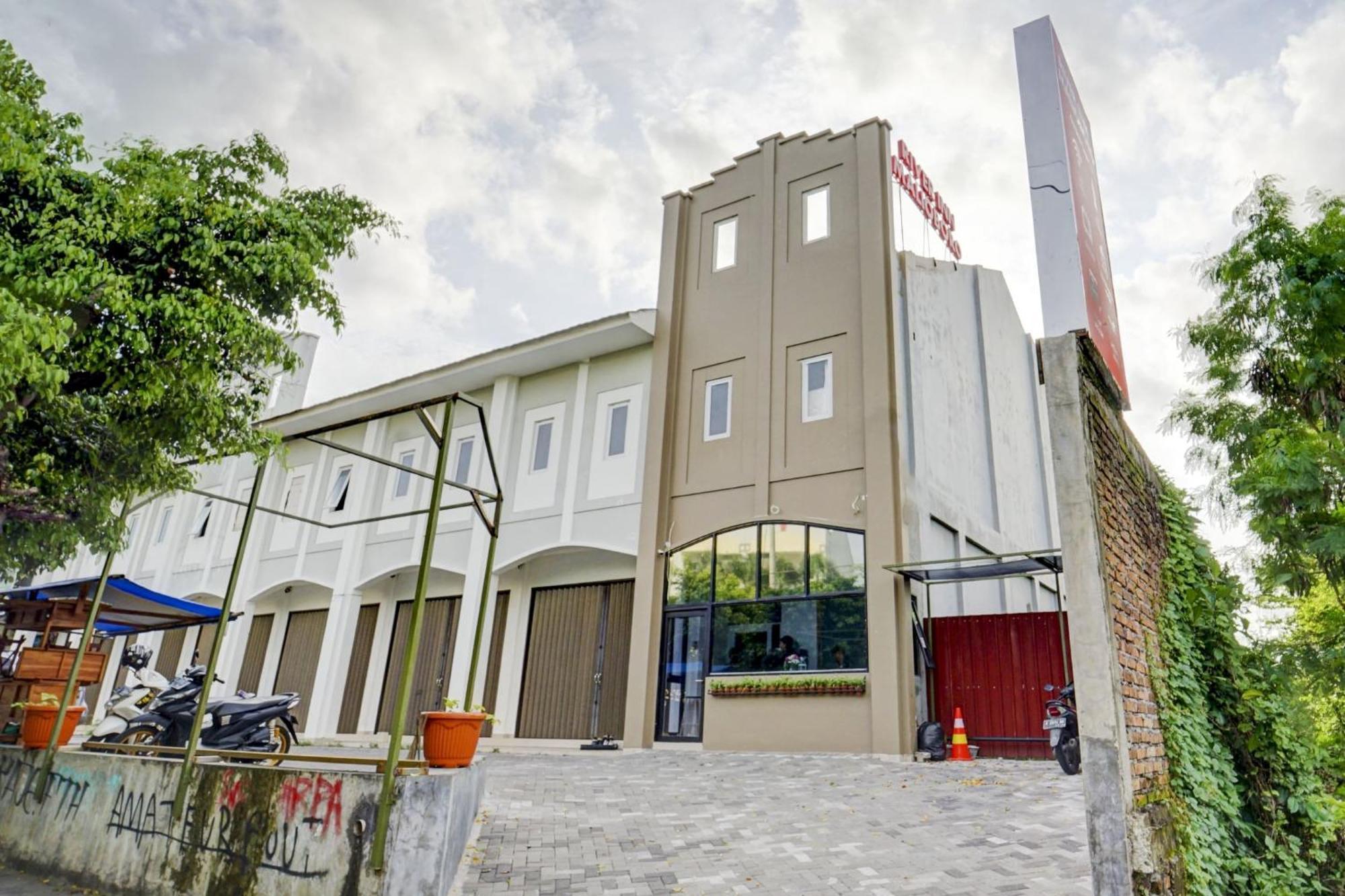 Super Oyo 90778 River Inn Malioboro Yogyakarta Ngoại thất bức ảnh