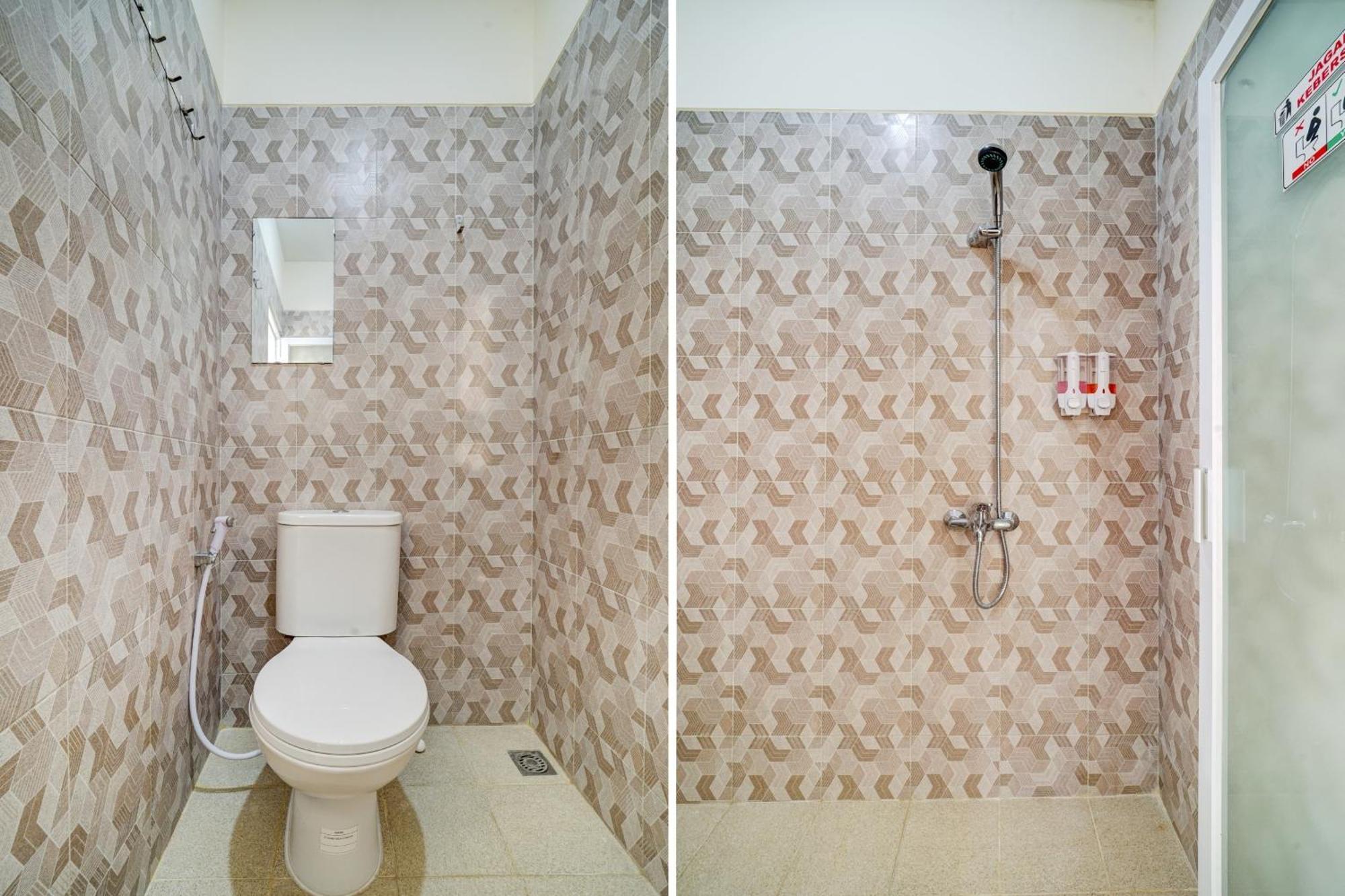 Super Oyo 90778 River Inn Malioboro Yogyakarta Ngoại thất bức ảnh