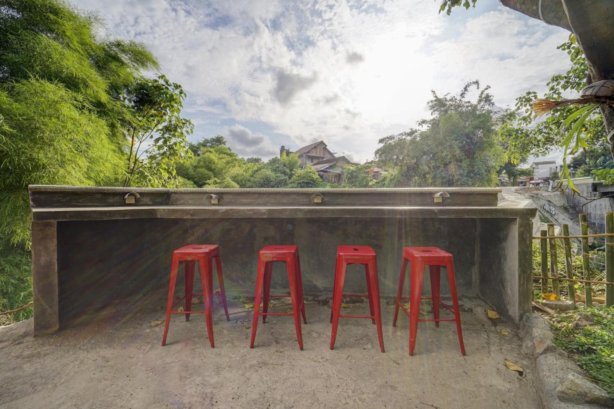 Super Oyo 90778 River Inn Malioboro Yogyakarta Ngoại thất bức ảnh